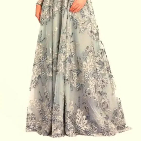 Mac Duggal Platinum Gray Sequin Floral Embroidered Long Sleeve Gown Mac Duggal Platinum Gray Sequin Floral Embroidered Long Sleeve Gown